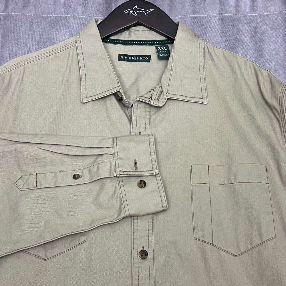 G.H. Bass & Co Button Down Mens XXL Khaki Tan Excellent Herringbone Cotton Shirt